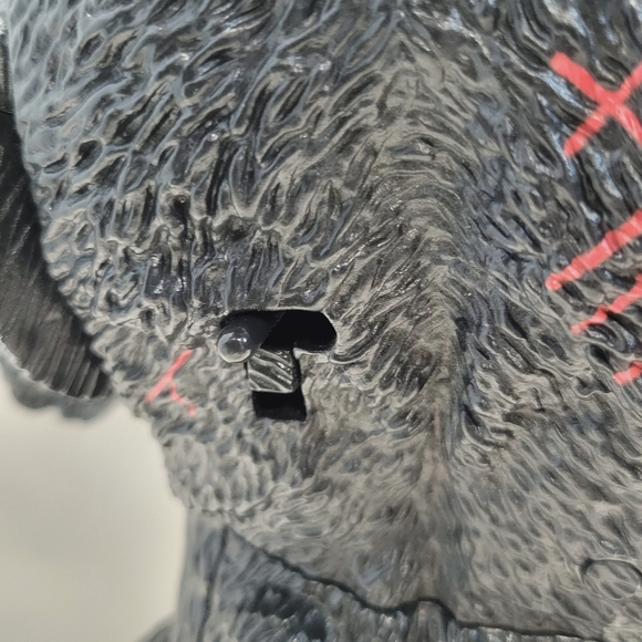 2005 Universal Studios 14" King Kong - Picture 14 of 17